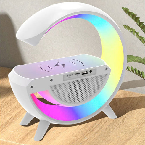 Lampa Smart LED RGB si Incarcator Wireless 15W, Lumini Ambientale, Sincronizare muzicala, Difuzor 5W, Muzica Bluetooth, USB, FM Radio, MicroSD, AUX, Afisaj Ceas Digital, Alarma, Alb